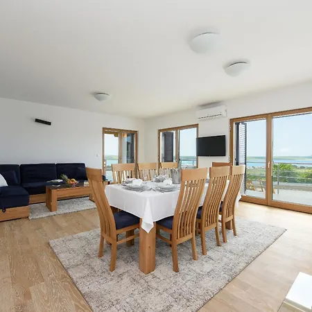 Lubey 2 Zadarvillas Vila *