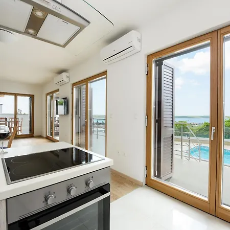 Lubey 2 Zadarvillas Vila *