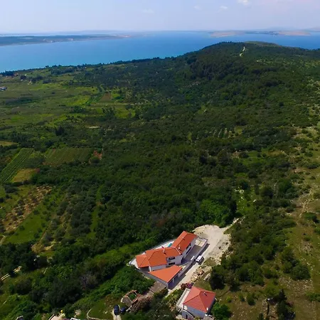Lubey 2 Zadarvillas Villa
